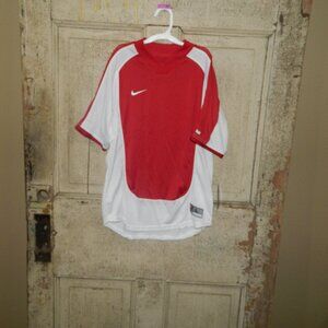 Boys Nike Team Alpha Project Soccer Football Shirt Size L (H-11)
